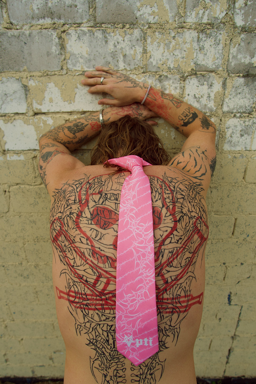 FUKKED UP TIE