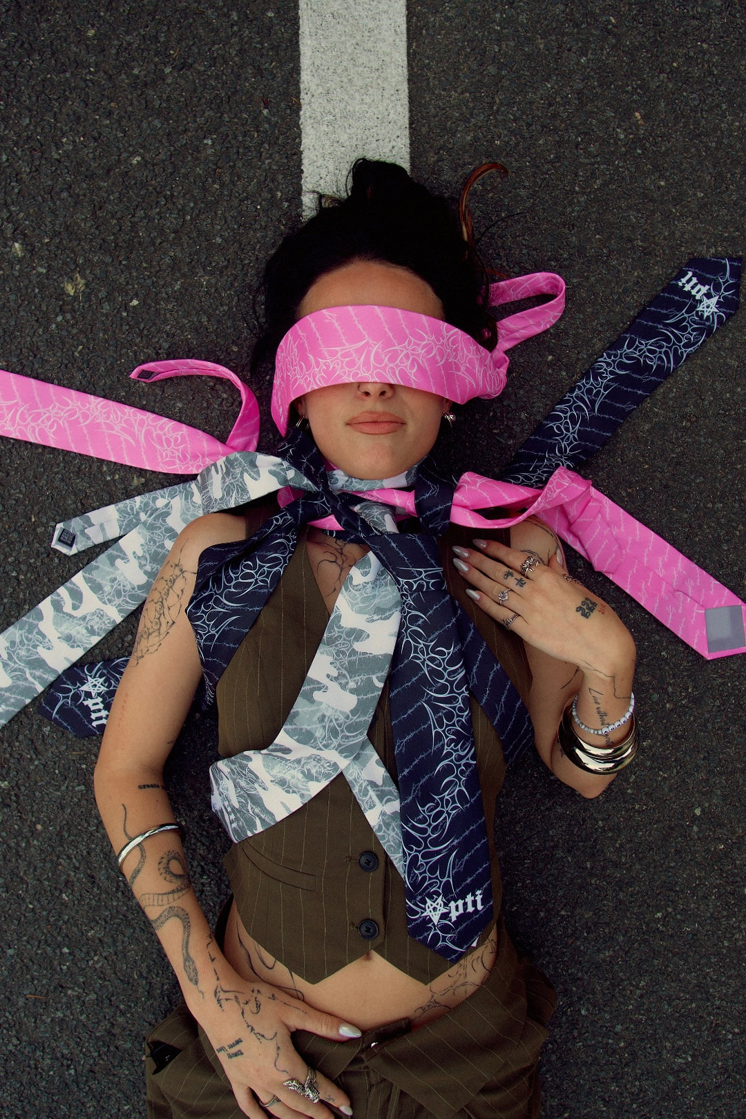 FUKKED UP TIE